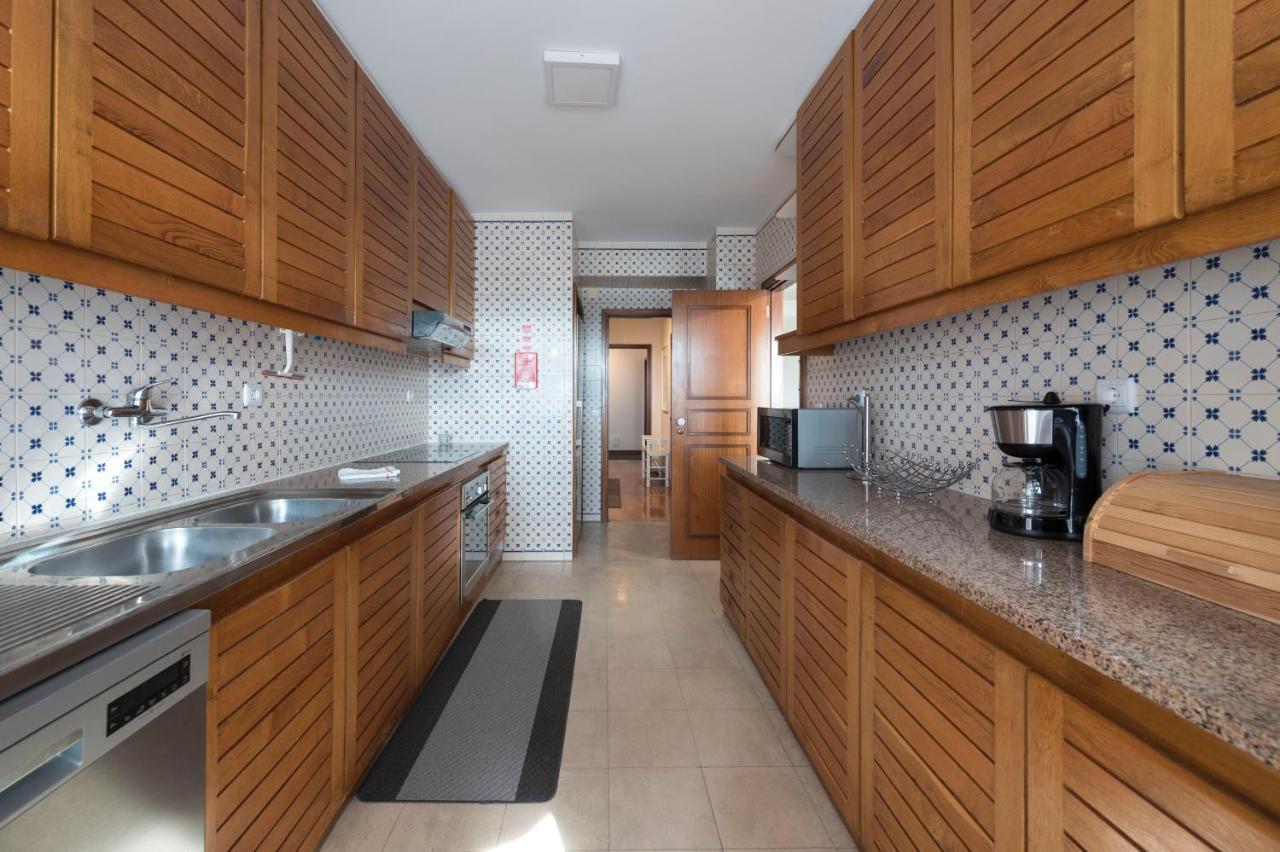 Lovelystay - Charming 3Br Flat W/ Free Parking In Devesas فيلا نوفا دي غايا المظهر الخارجي الصورة